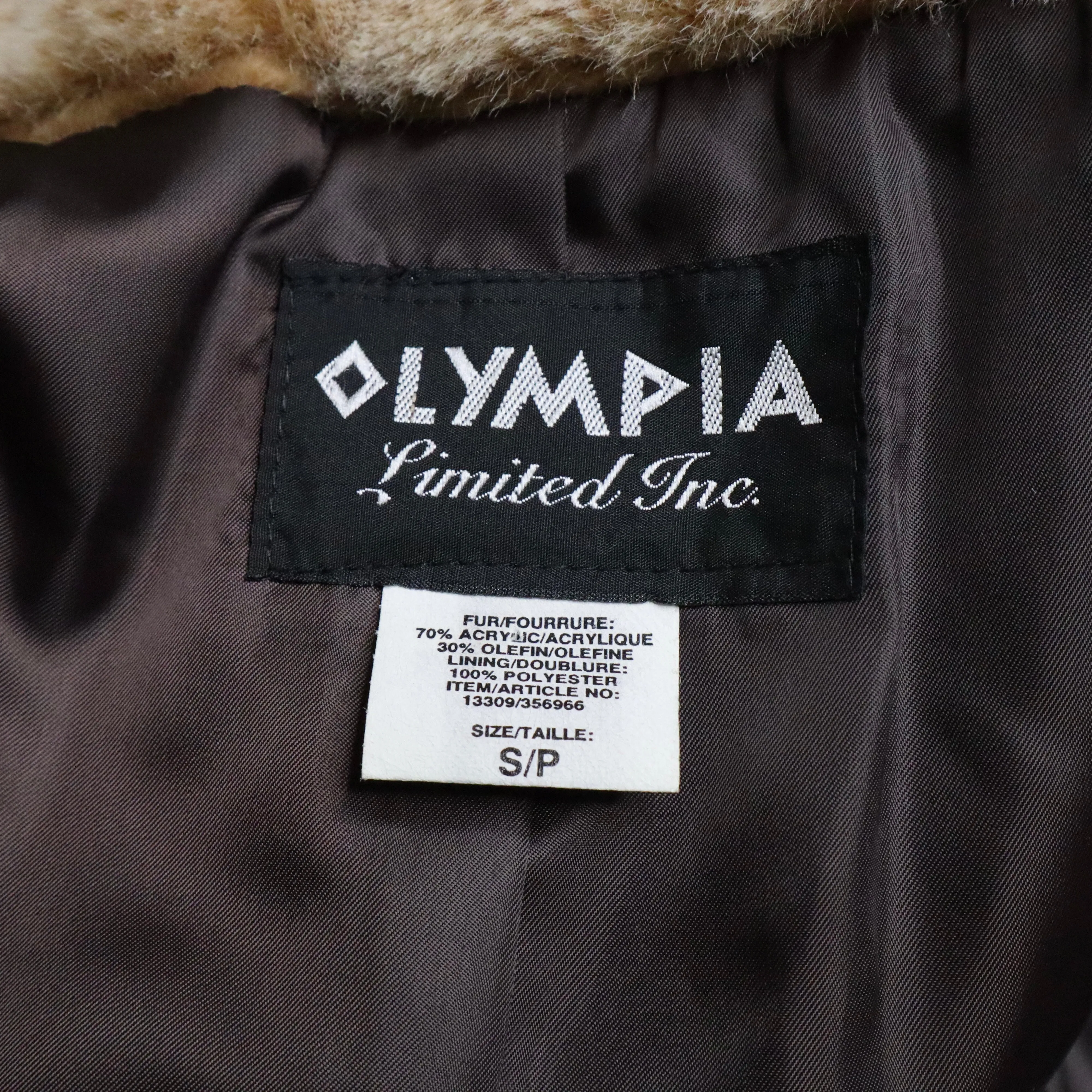 80s Luxurious Beige Faux Fur Coat (S/M)