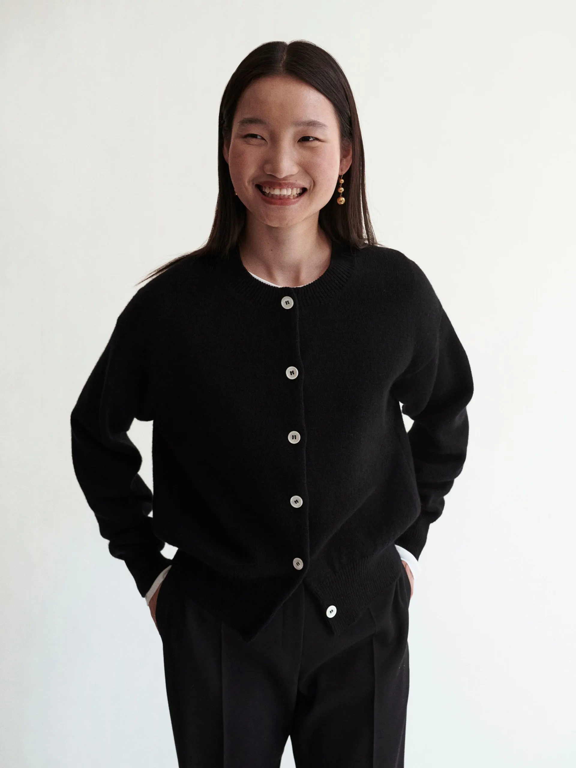 Ada Geelong crewneck cardigan in black