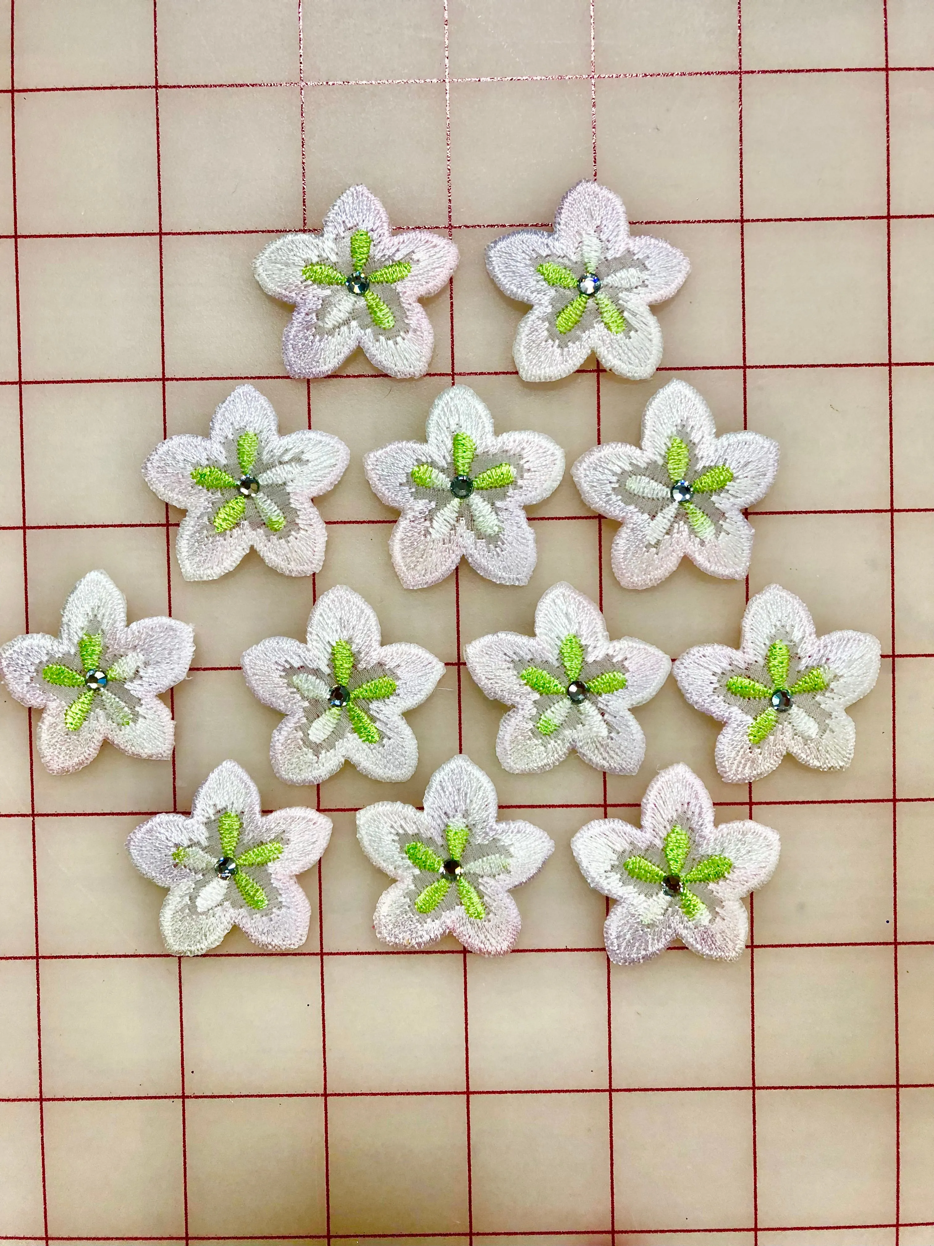 Applique - Flower Iron-On 3-Pack Light Pink Close-Out