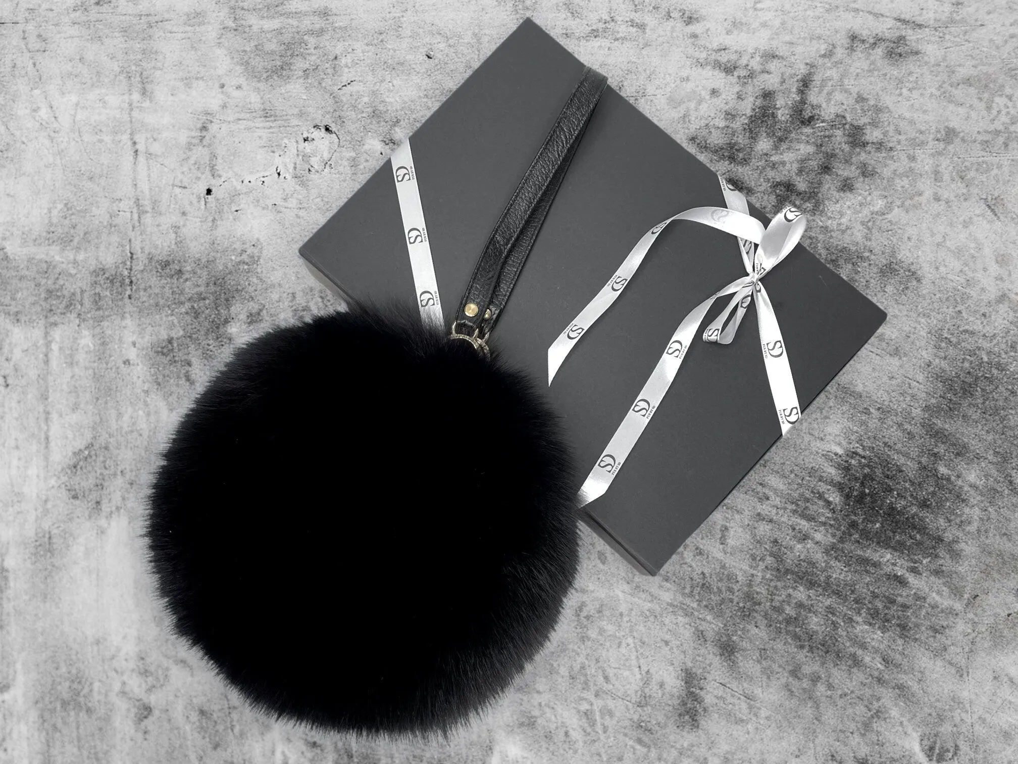 Black Fox Fur Wrist Bag