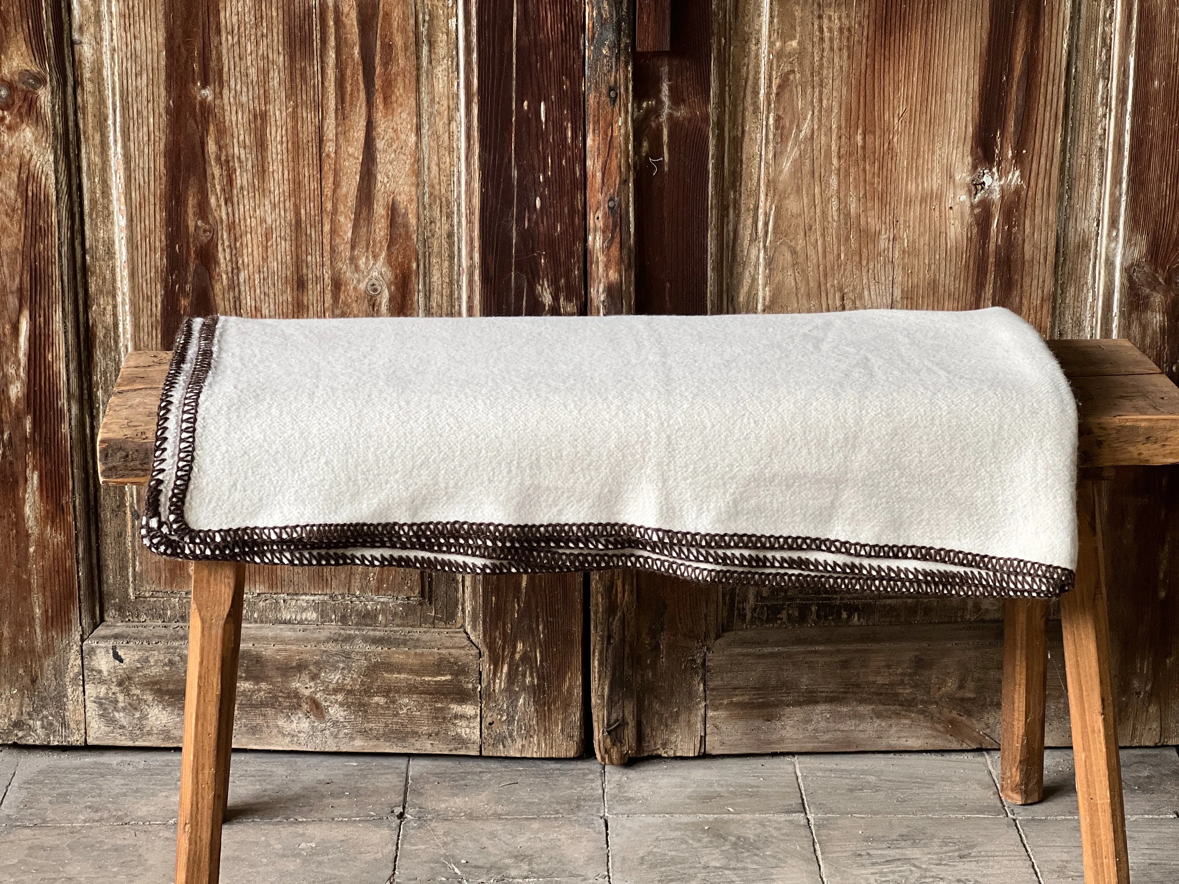 Blanket: Organic eco-cotton - Brown trim - BL25