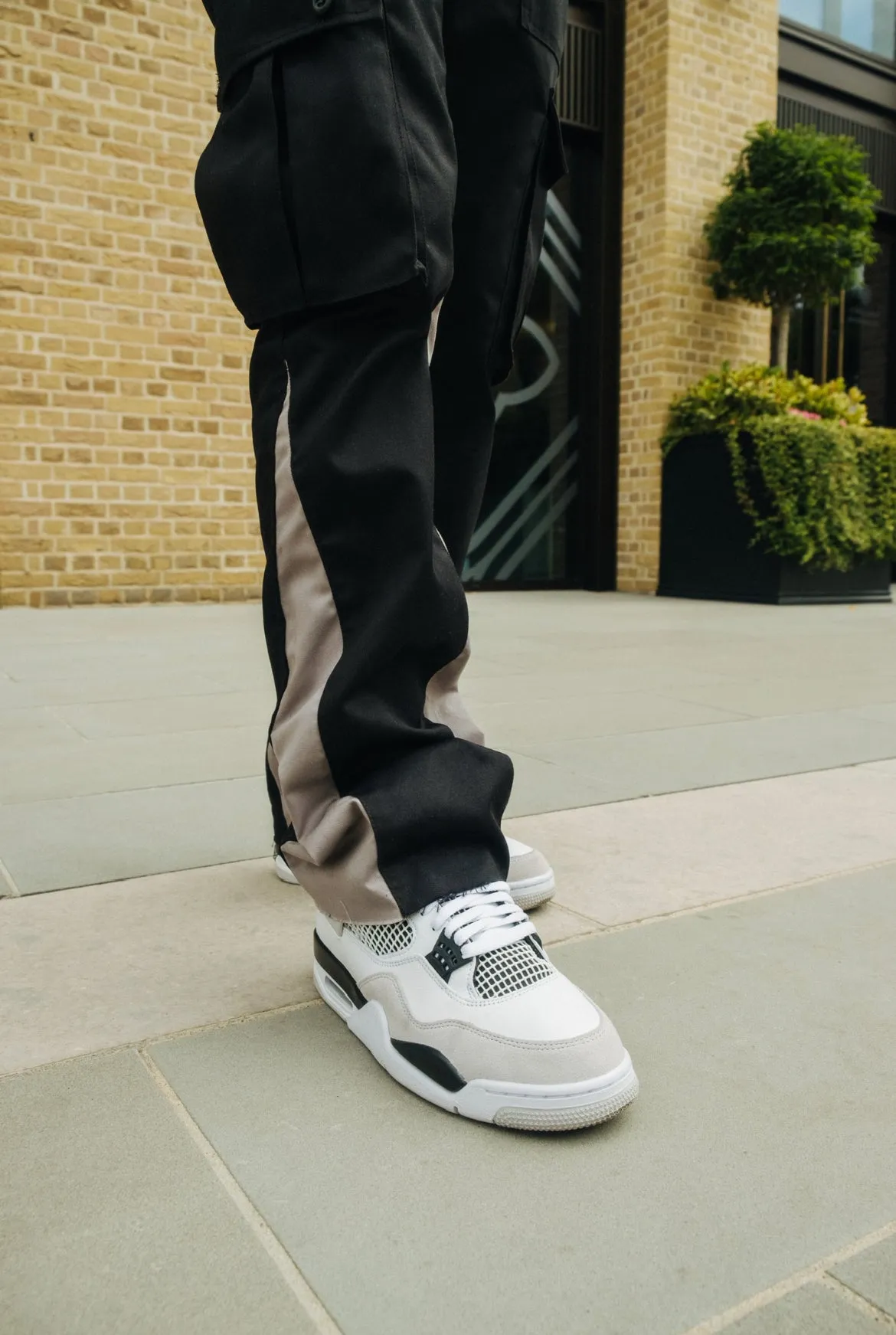 CARGO FLARE TROUSERS - BLACK/GREY