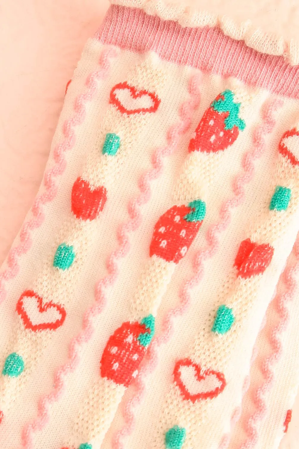 Cesia Ivory | Strawberry Print Socks