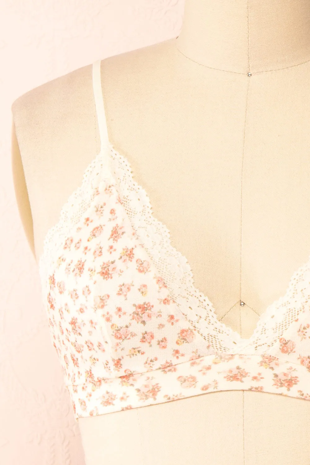 Distyle Ivory | Floral Mesh Bralette w/ Lace
