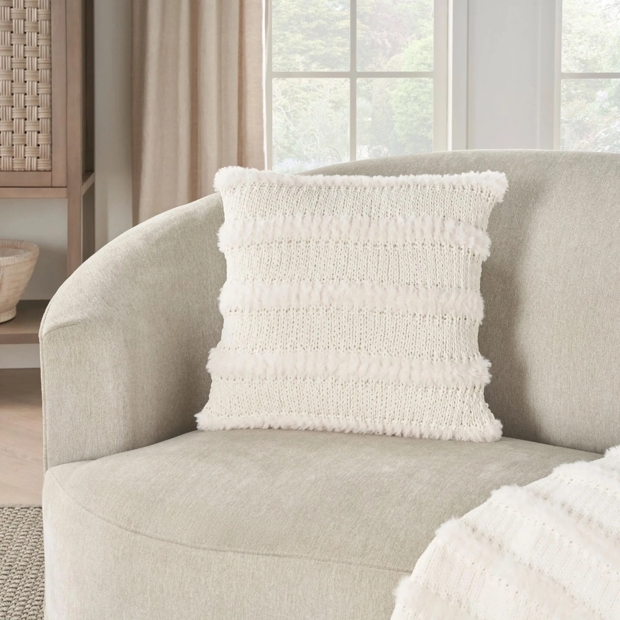 Faux Fur VV190 Throw Pillow