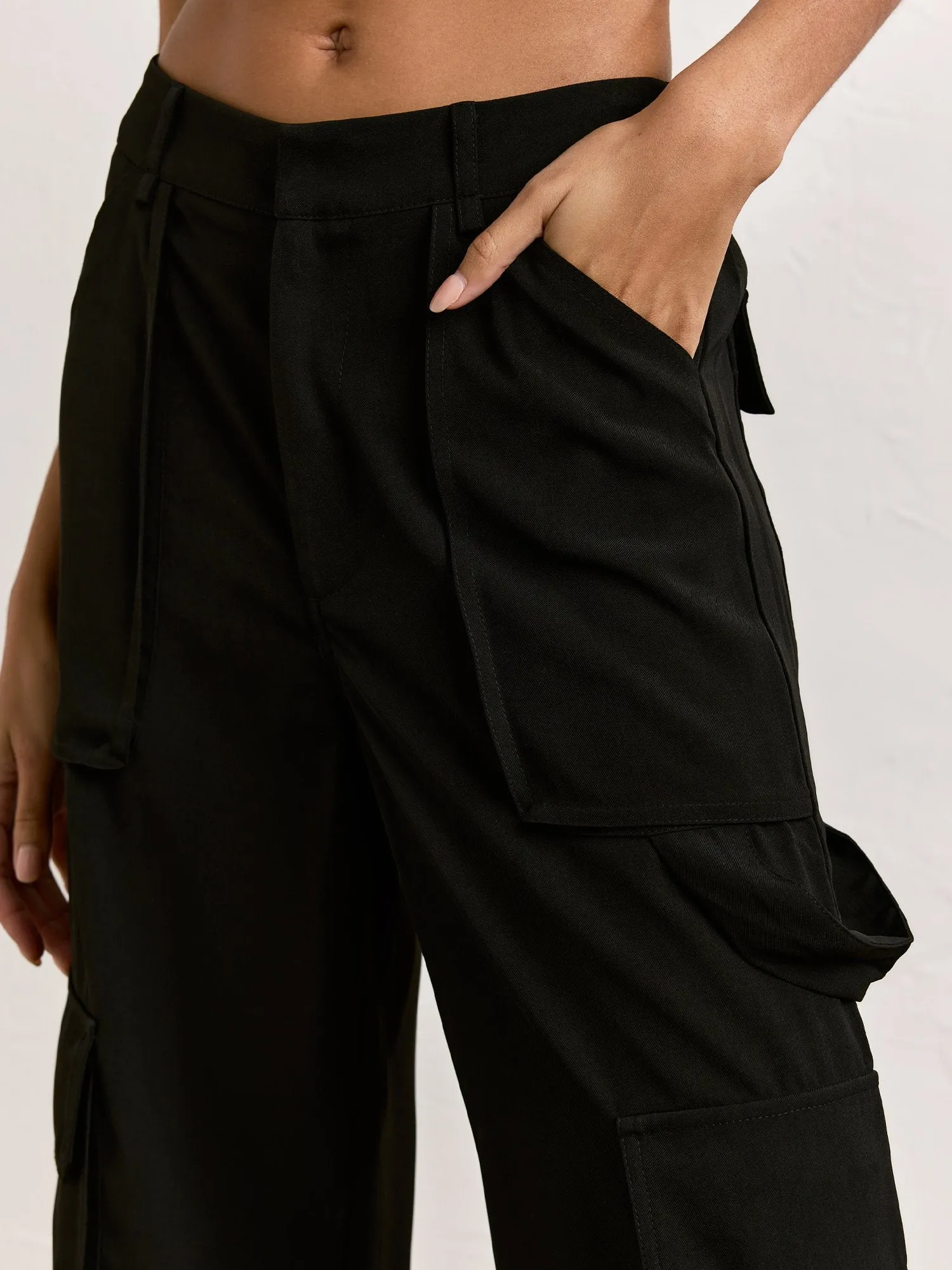 High Waist Woven Cargo Pant - Aaron & Amber