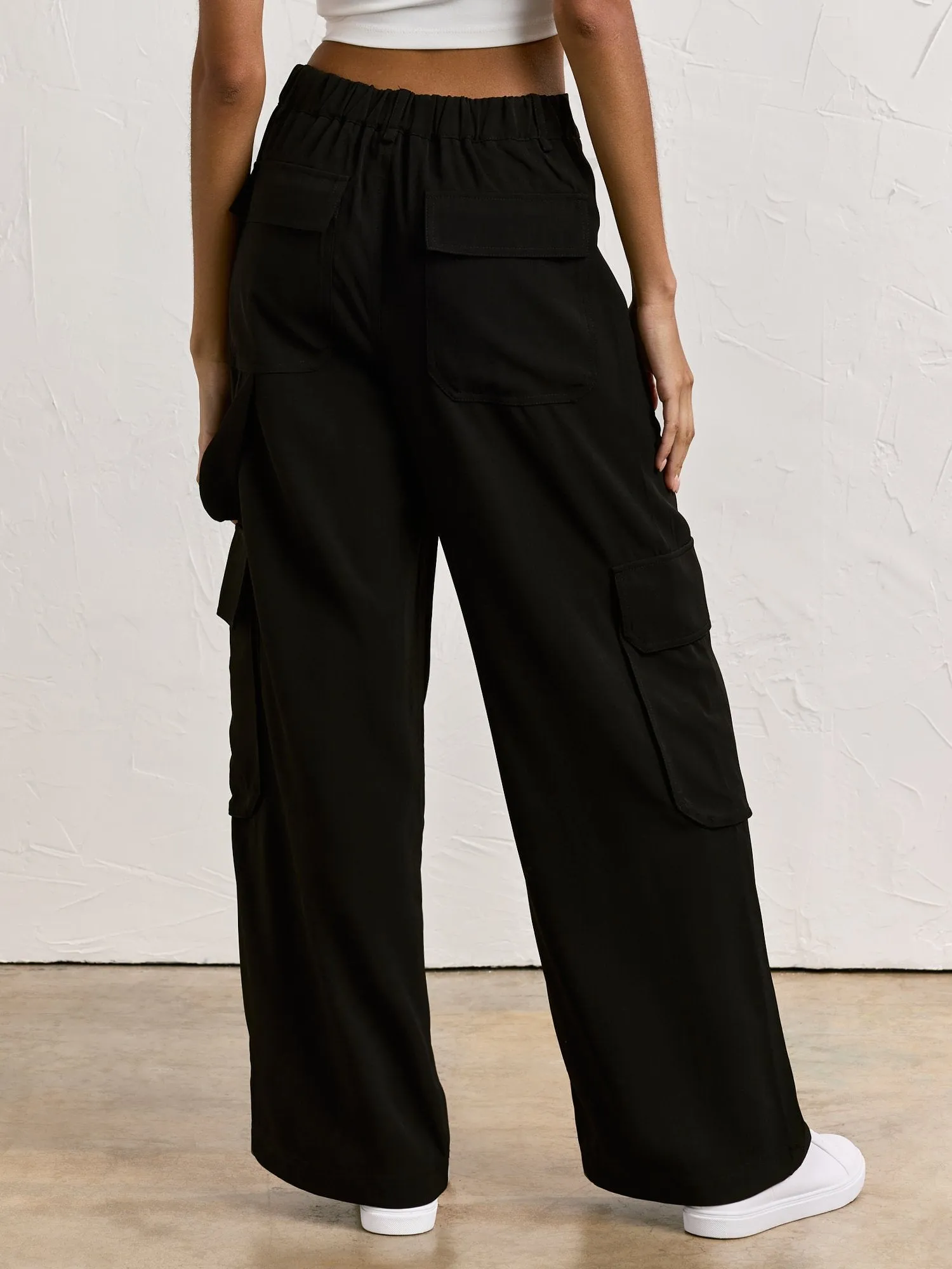 High Waist Woven Cargo Pant - Aaron & Amber