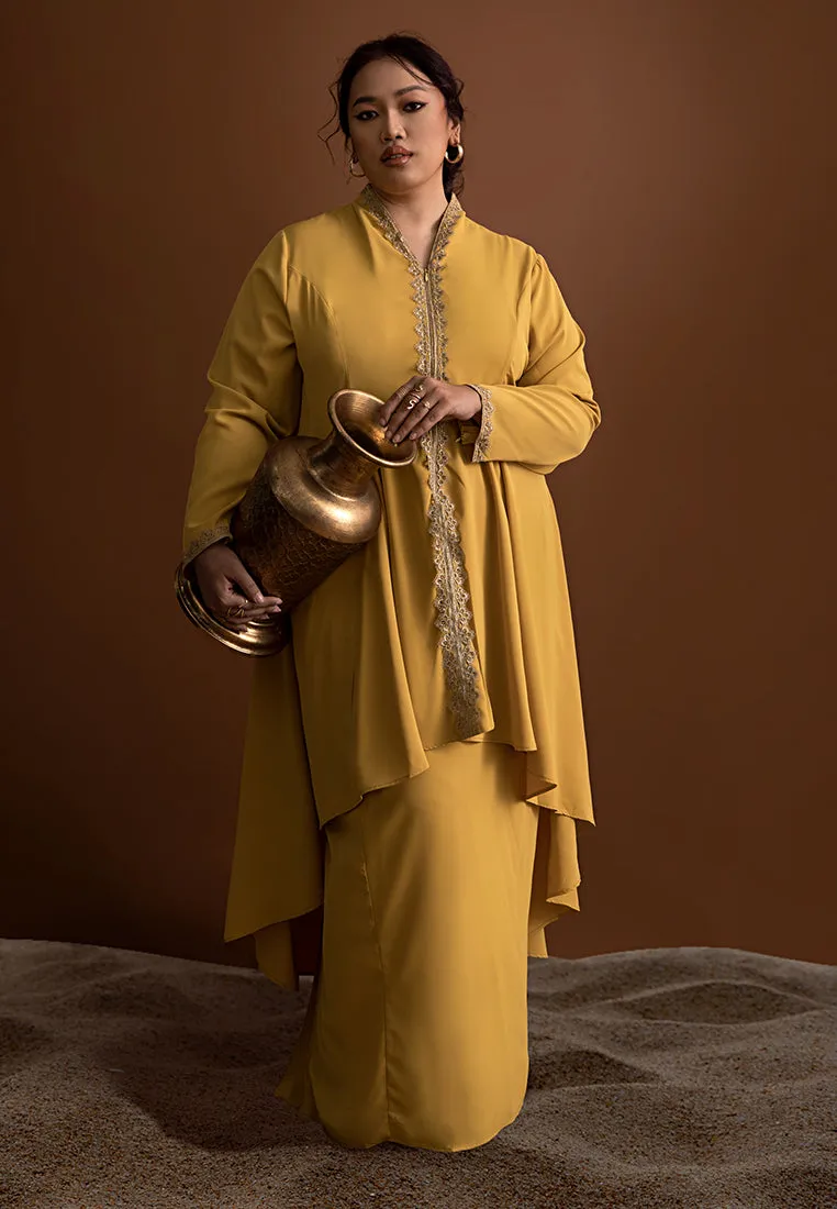 Maharani Elegant Gold Trim Kebarung Set