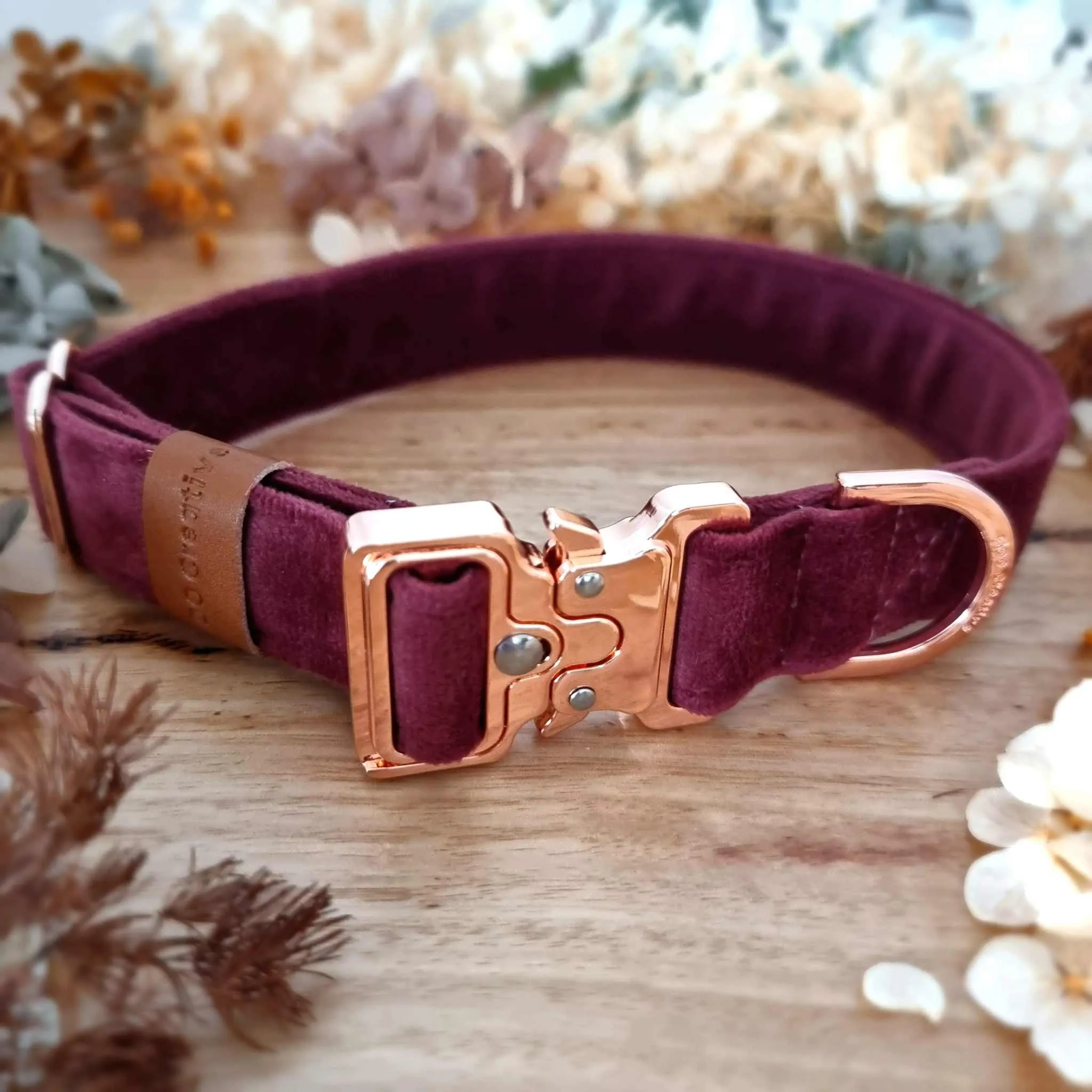 Maroon velvet buckle dog collar - 25mm - Personalised