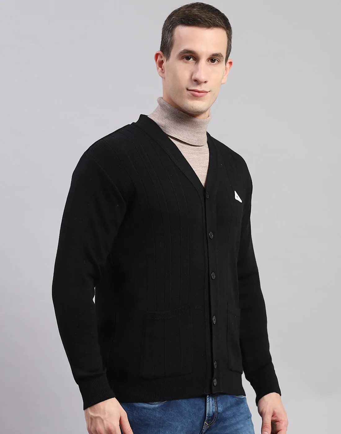 Men Black Solid V Neck Full Sleeve Cardigan