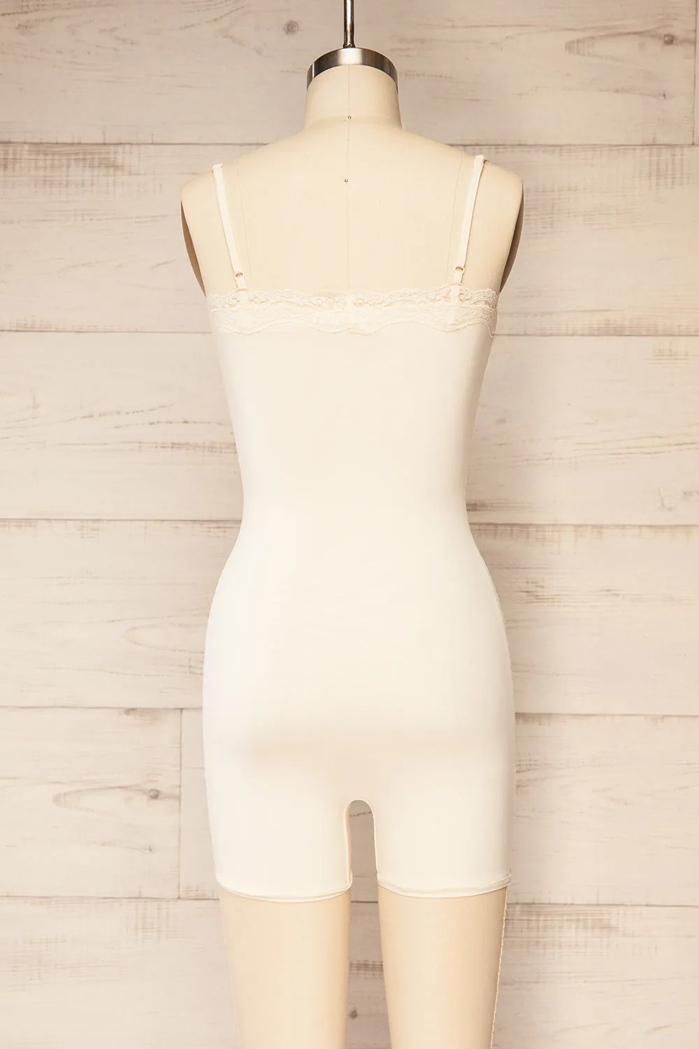 Metzi | Stretchy Ivory Lounging Romper