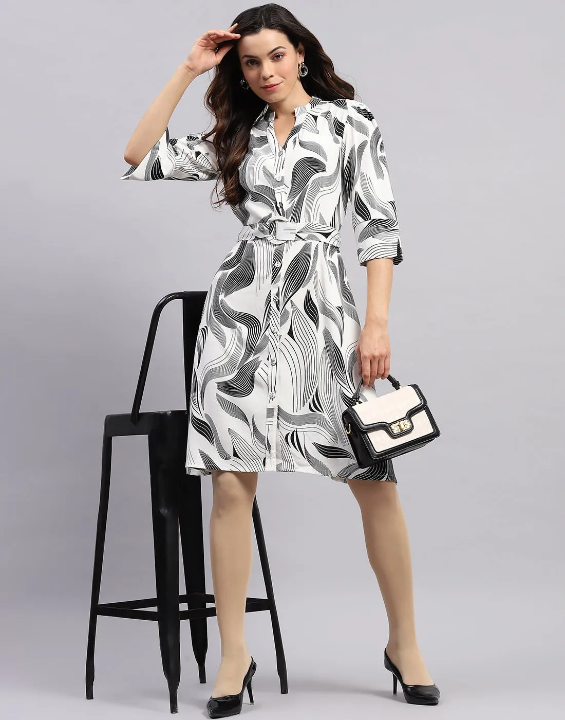 Women White Printed V Neck 3/4 Sleeve Tunic